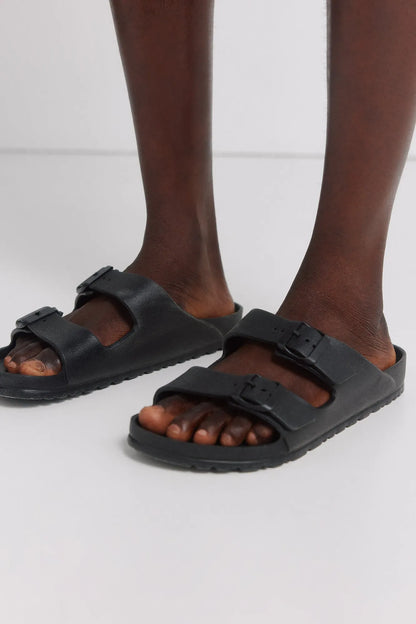 Springfield Black Men Rubber Buckle Sandal SKU: 2993195_01 Image 02