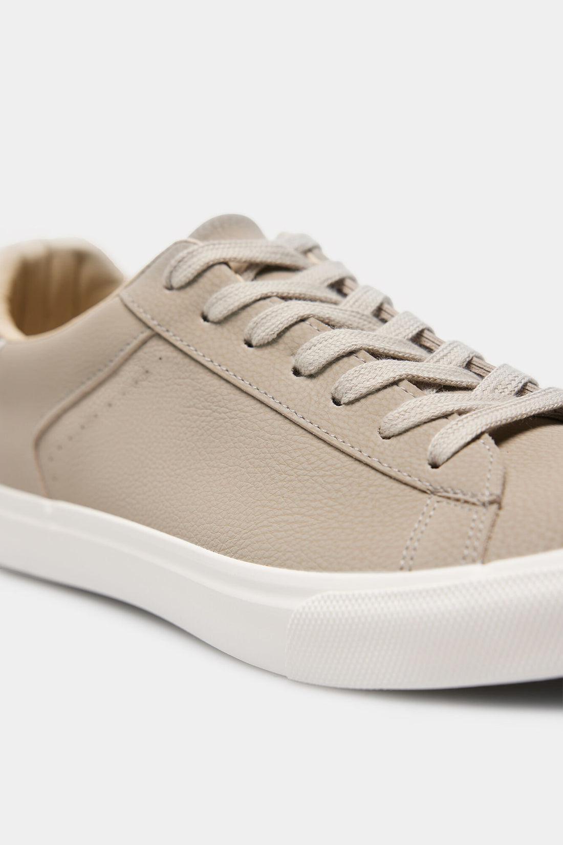 Beige Lace Up Trainers With White Sole_2997584_41_02