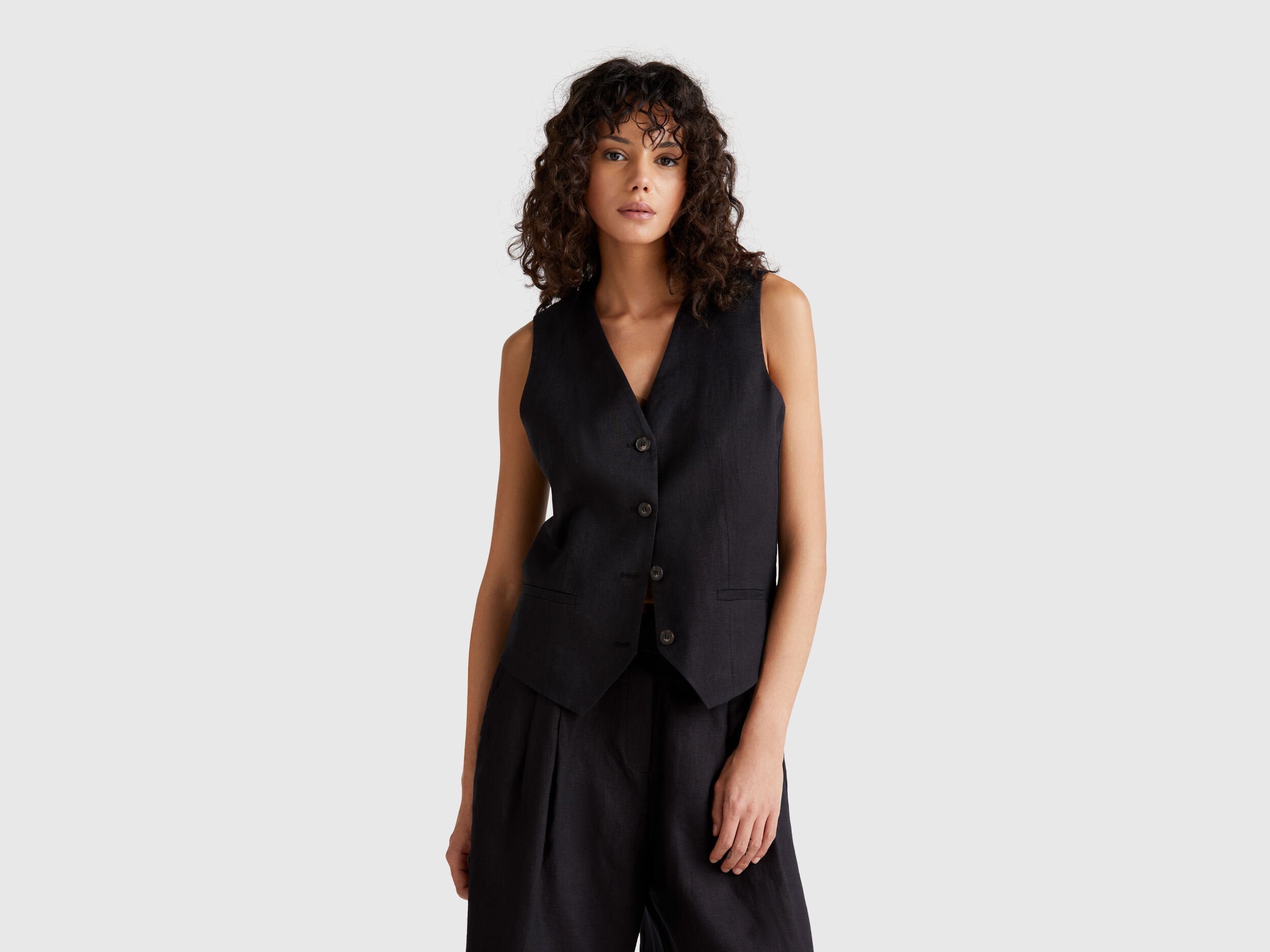 Benetton_Pure Linen Vest_2AGHDJ00G_100_01