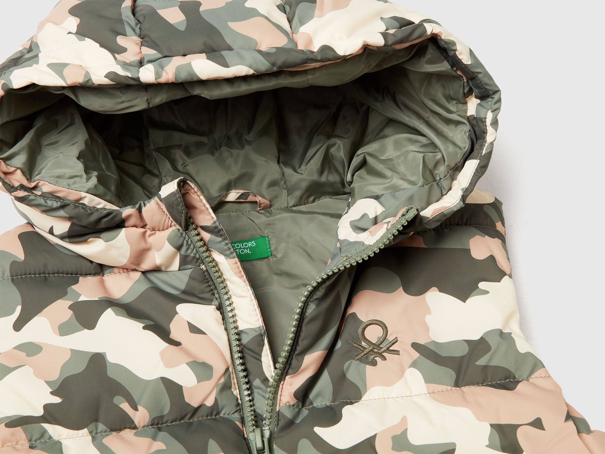 Benetton_Light Blue_Padded Camouflage Vest_2FORGJ00P_63T_03