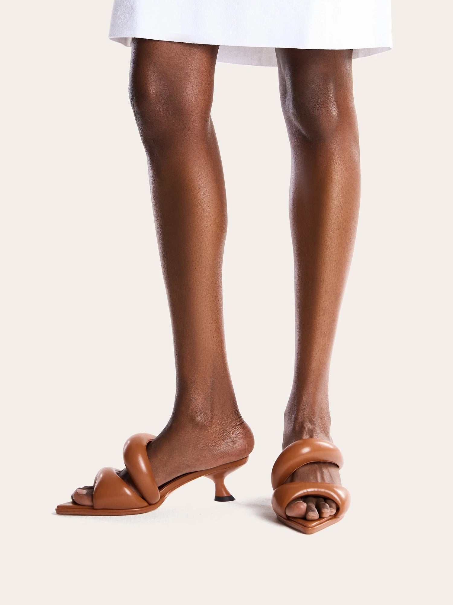 JW PEI_Caramel Brown_Sara Mule_2MS01-33_Caramel Brown_02