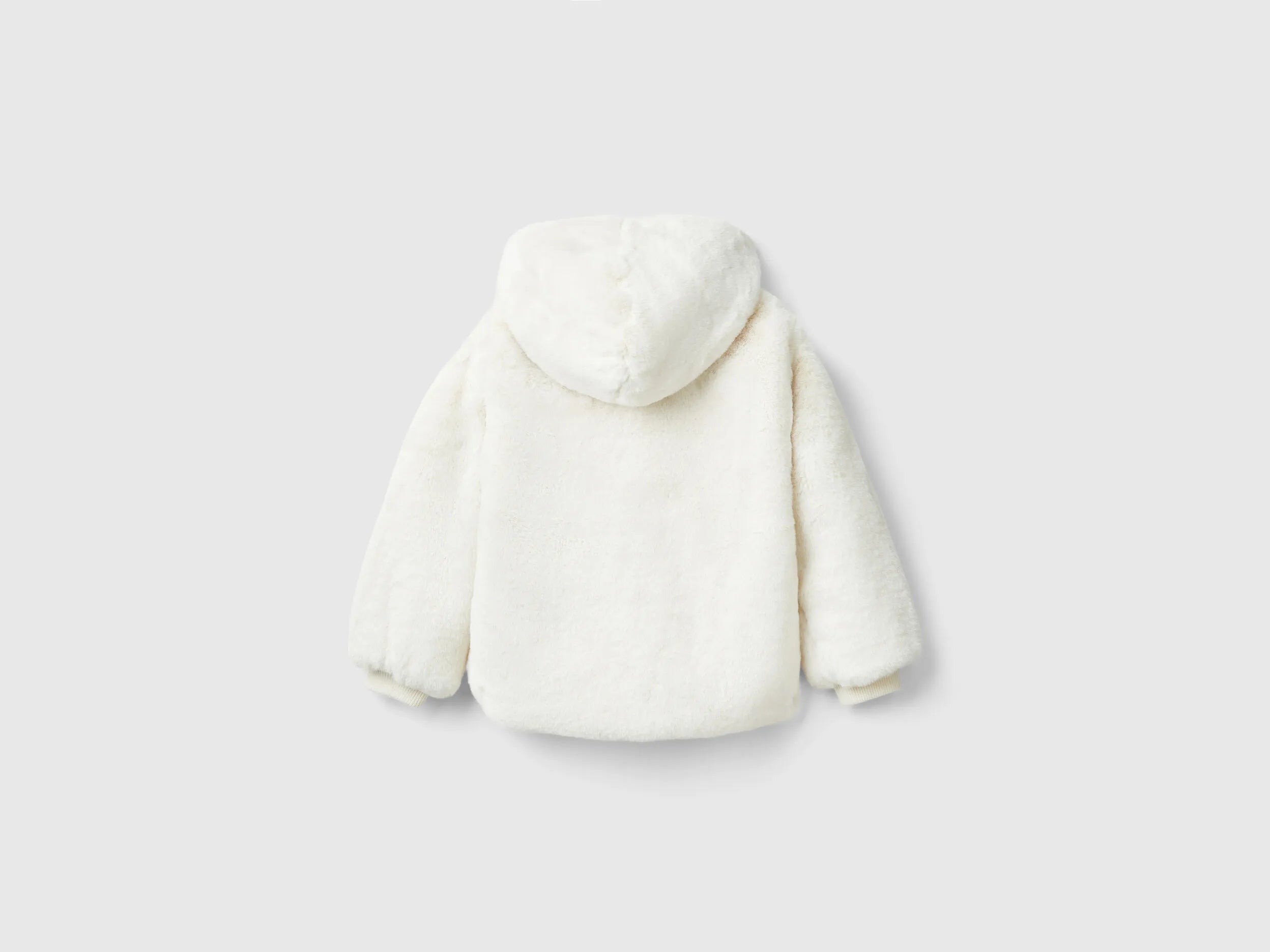 Benetton_Creamy White_Jacket in Faux Fur_2Q6TCN05E_0R2_02