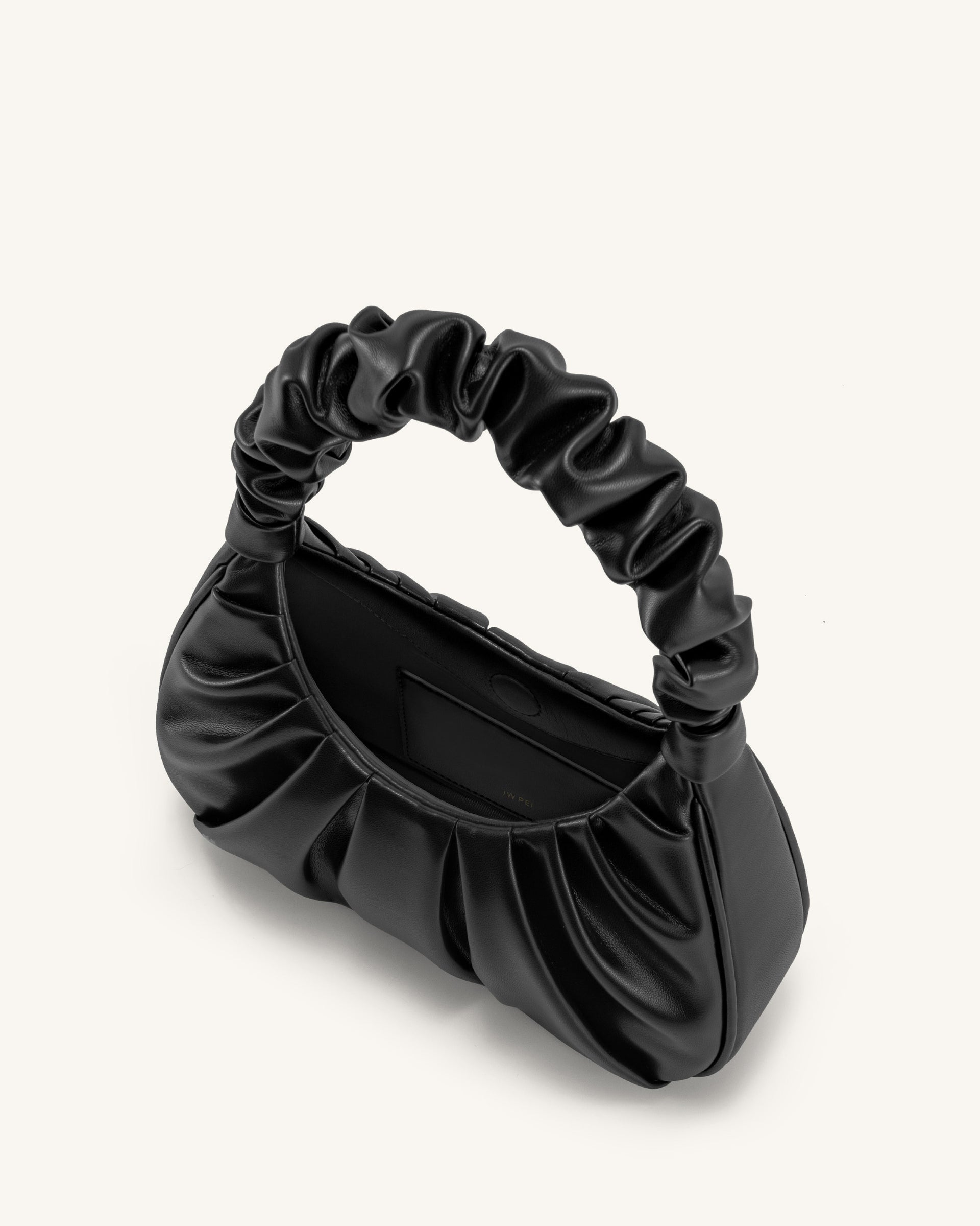 JW PEI_Black_Gabbi Bags_2T03-11_Black_03