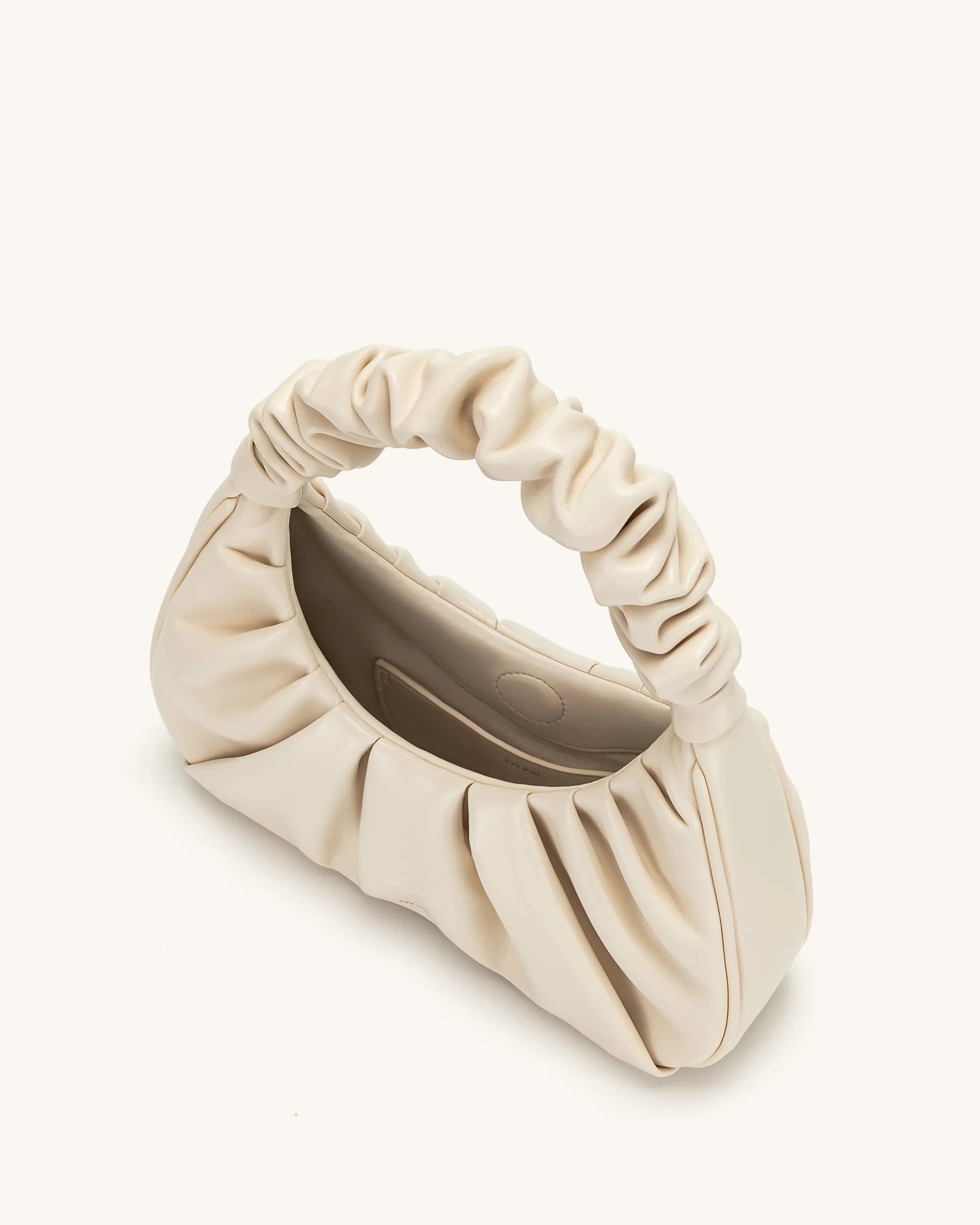 JW PEI_Ivory_Gabbi Bags_2T03-1_Ivory_04