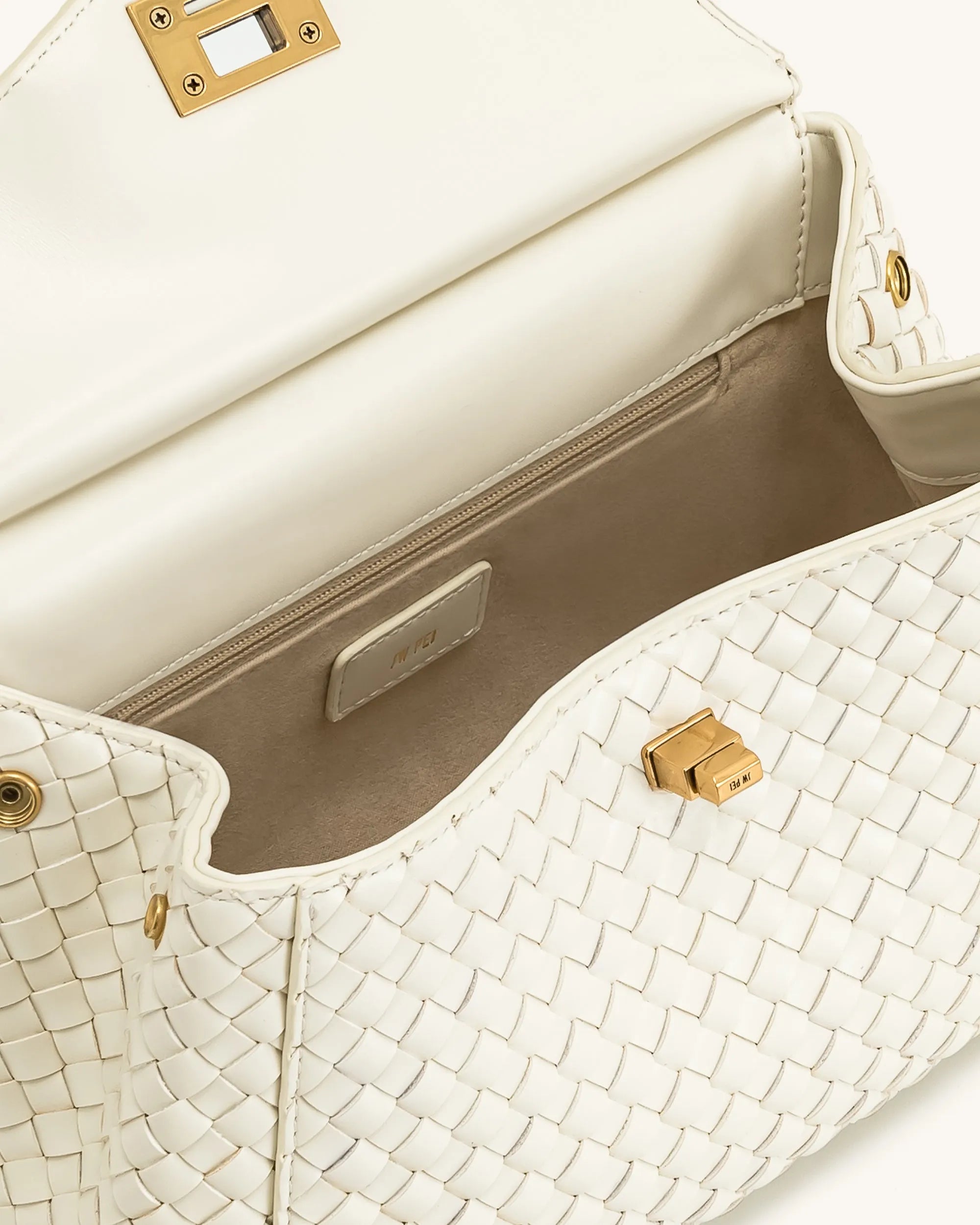 JW PEI_White_Lucia Classic Top Handle Woven Bag_2T68-21_White_04