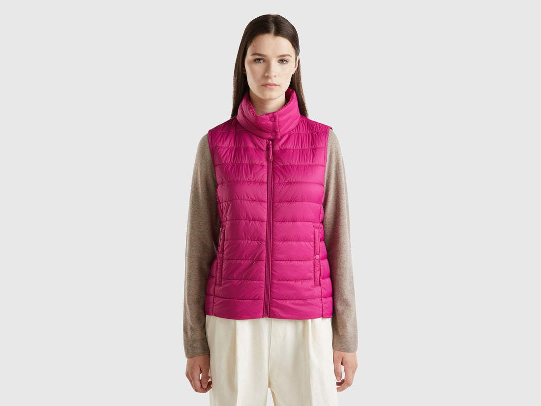 Sleeveless Puffer Jacket with Recycled Wadding_2TWDDJ003_097_01