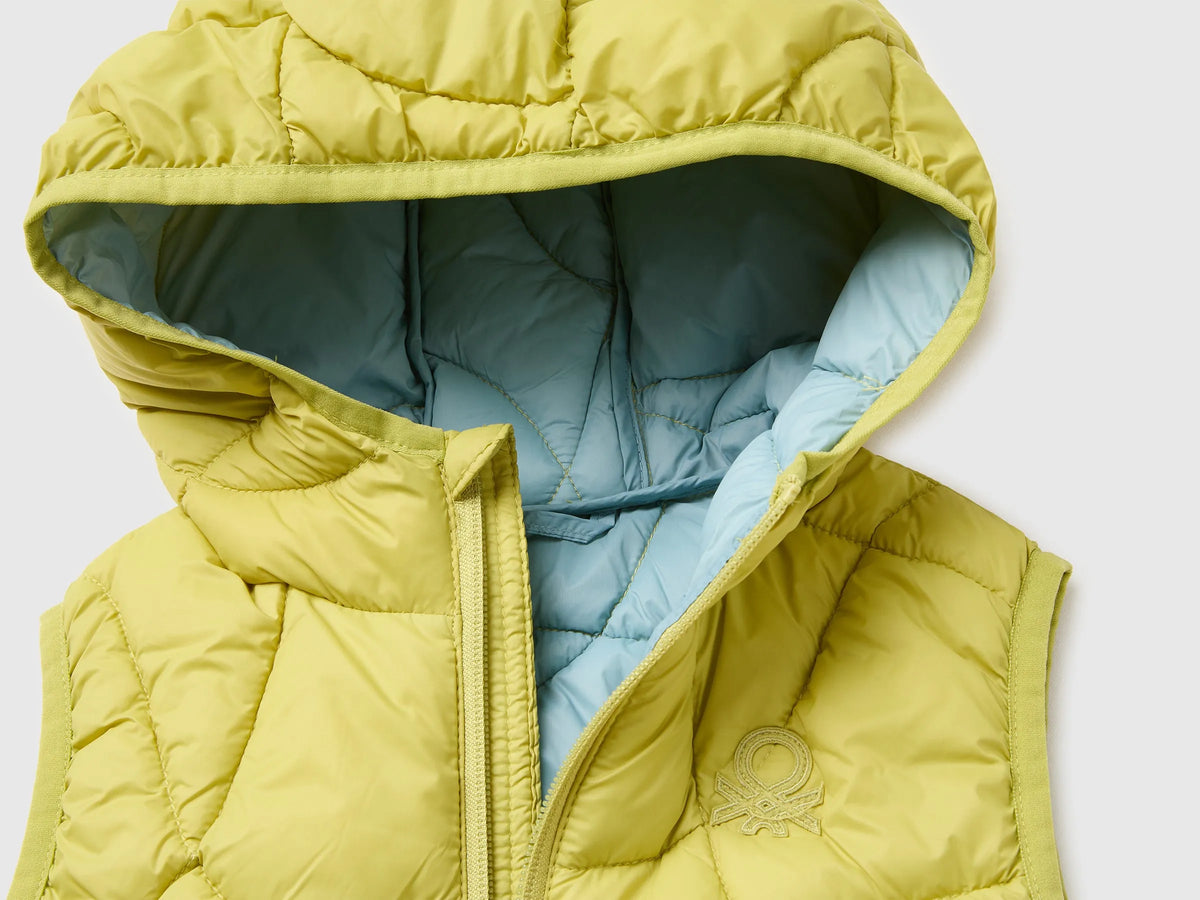 Benetton Lime Boys Padded Sleeveless Jacket with Hood SKU: 2TWDGJ00U_168 Image 03