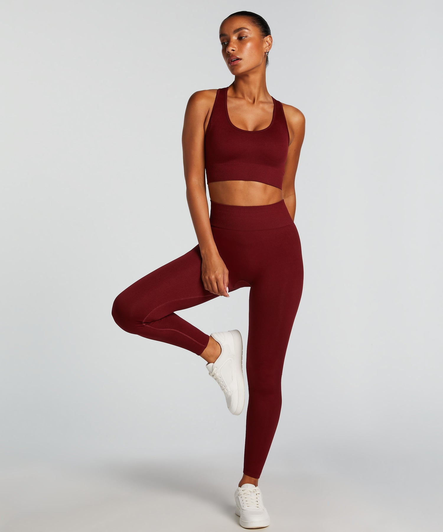 HKMX High Waisted Seamless Sport Legging_300016_Syrah_01