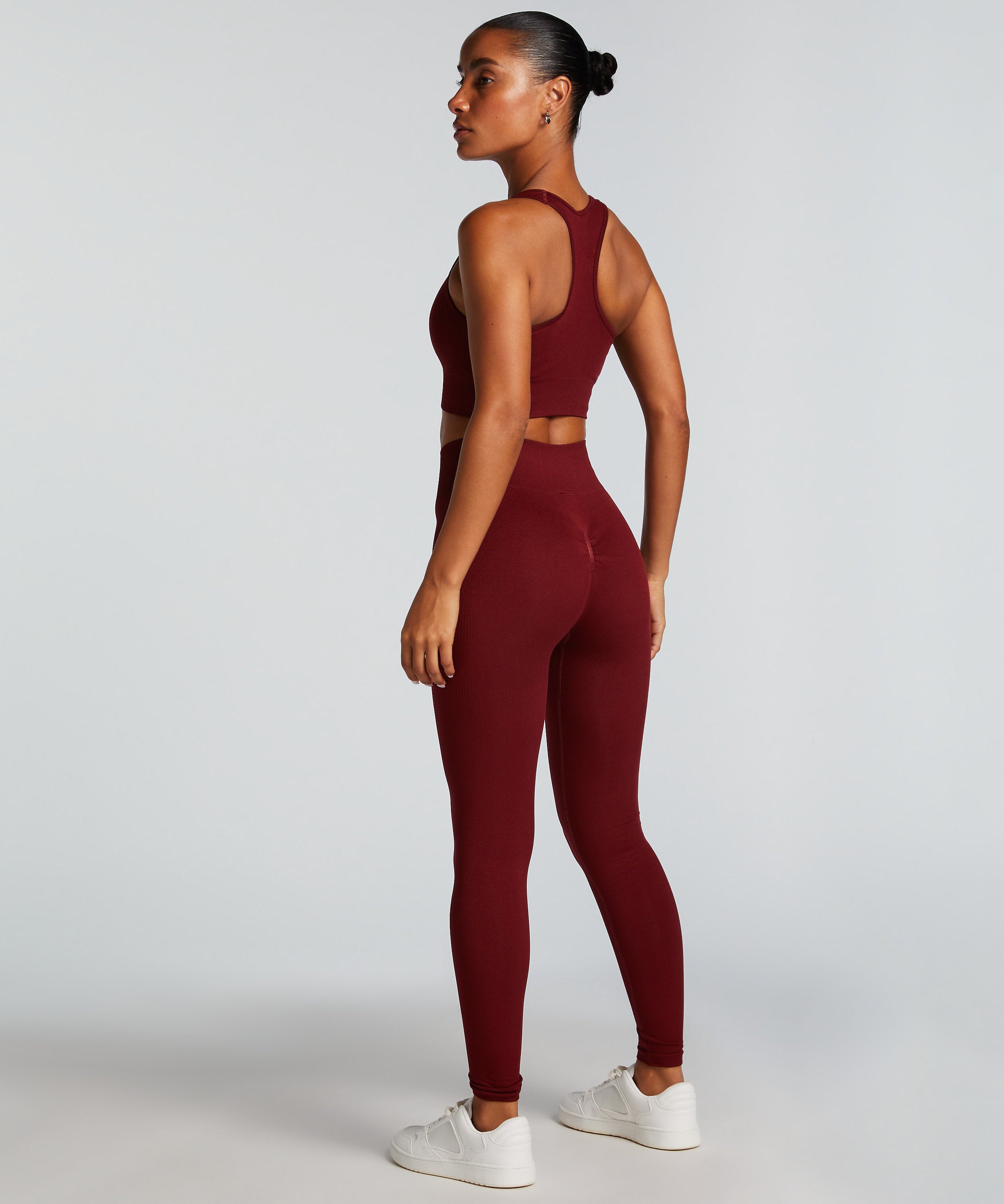 HKMX High Waisted Seamless Sport Legging_300016_Syrah_03