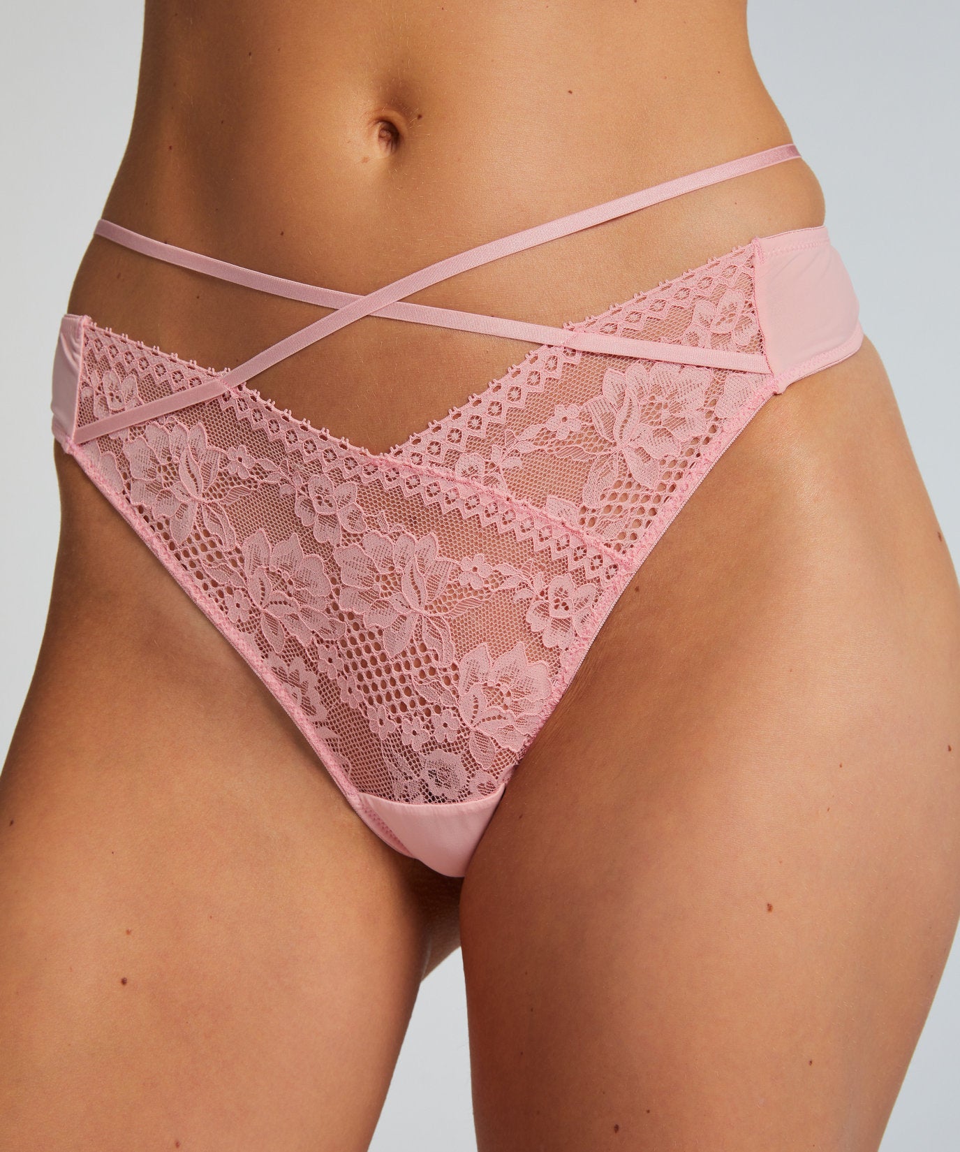 Remi Thong_300127_Romance Rose_04