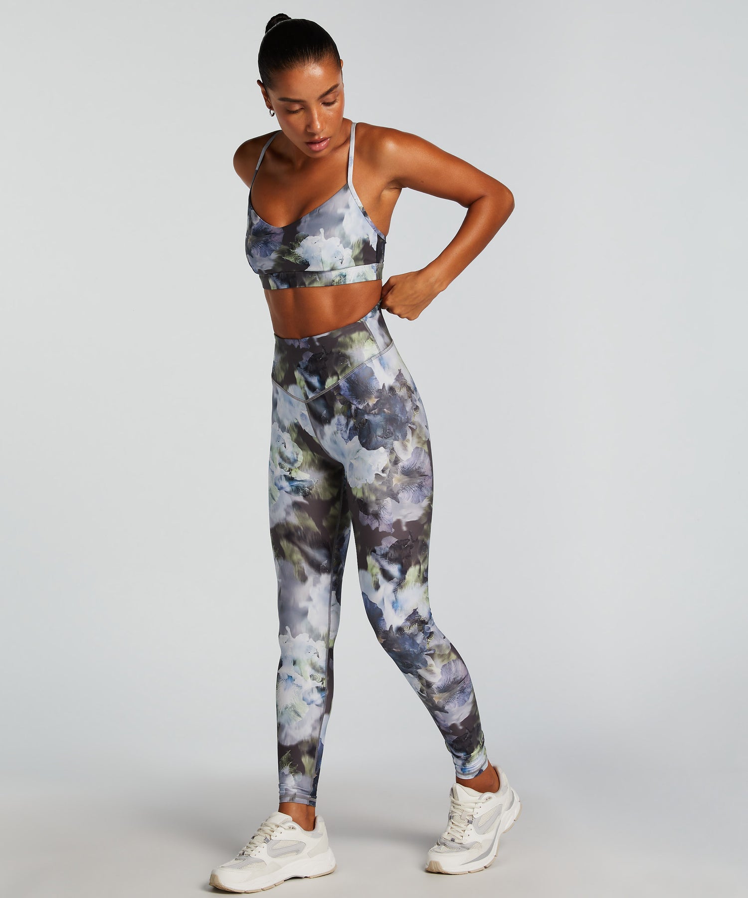 HKMX Sports Bra Level 1_300206_Black Oyster_03