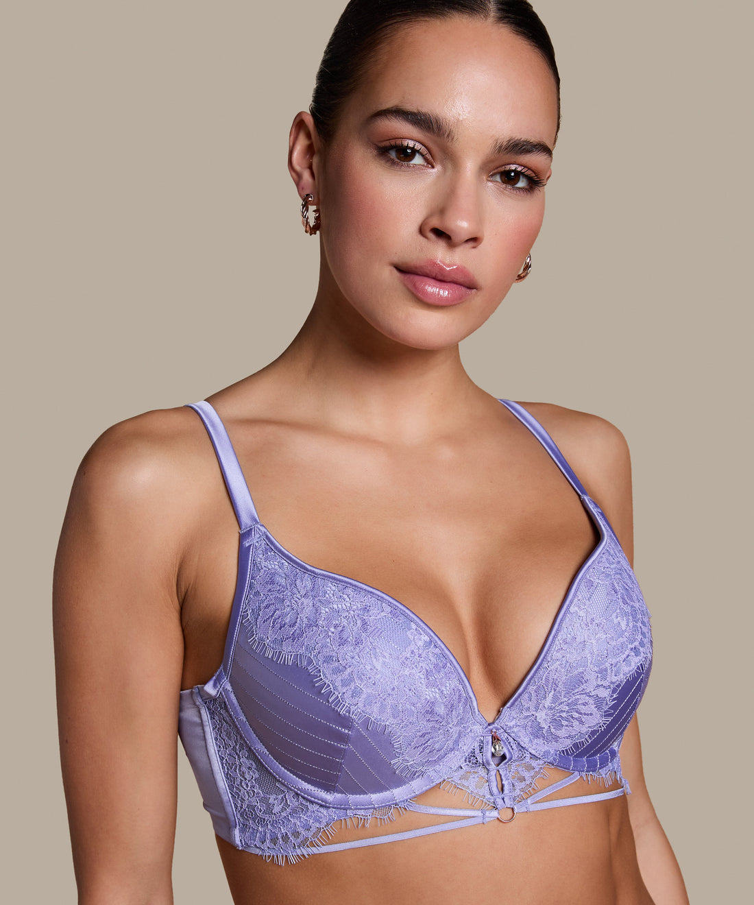 Hunkemoller_Charlie Padded Push-Up Underwired Bra in Different Cup Sizes_300943_Persian Violet_02