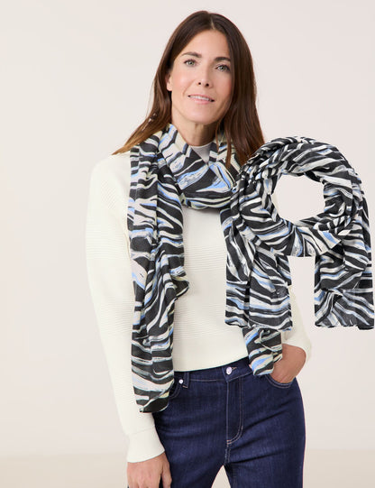 Sustainable Scarf with An All-Over Pattern_301017-72036_1142_04