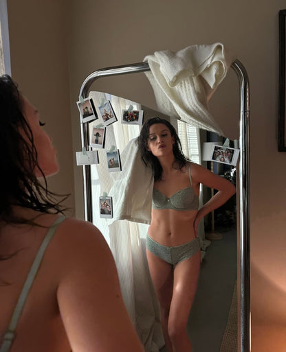 Hunkemoller_Marine Brazilian - Green_301062_Iceberg Green_07