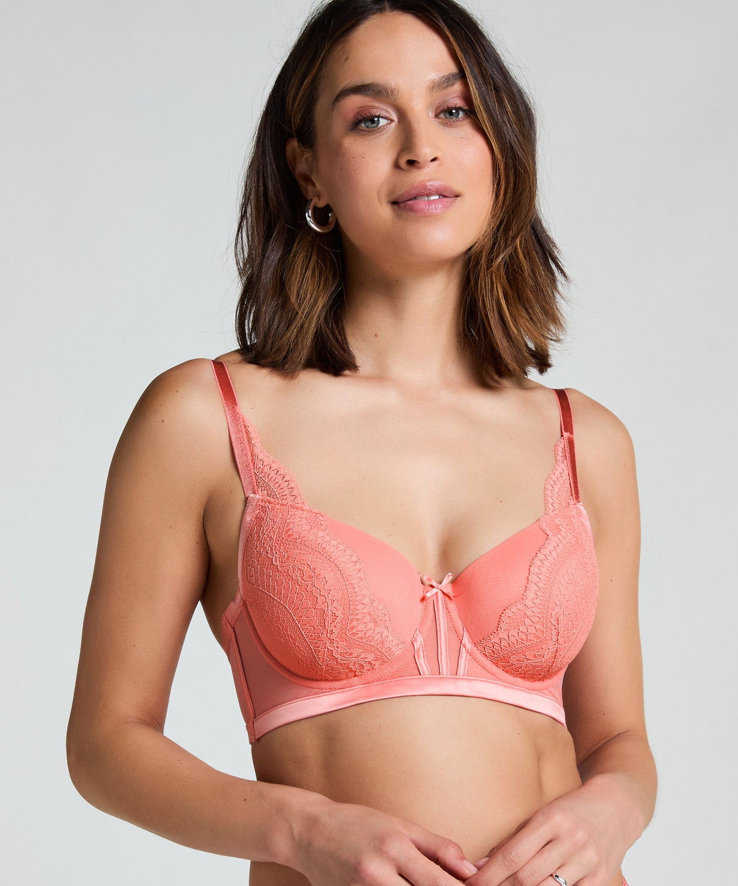 Hunkemoller_Robijn Underwired Push-Up Bra in Different Cup Sizes_301092_Lantana_01