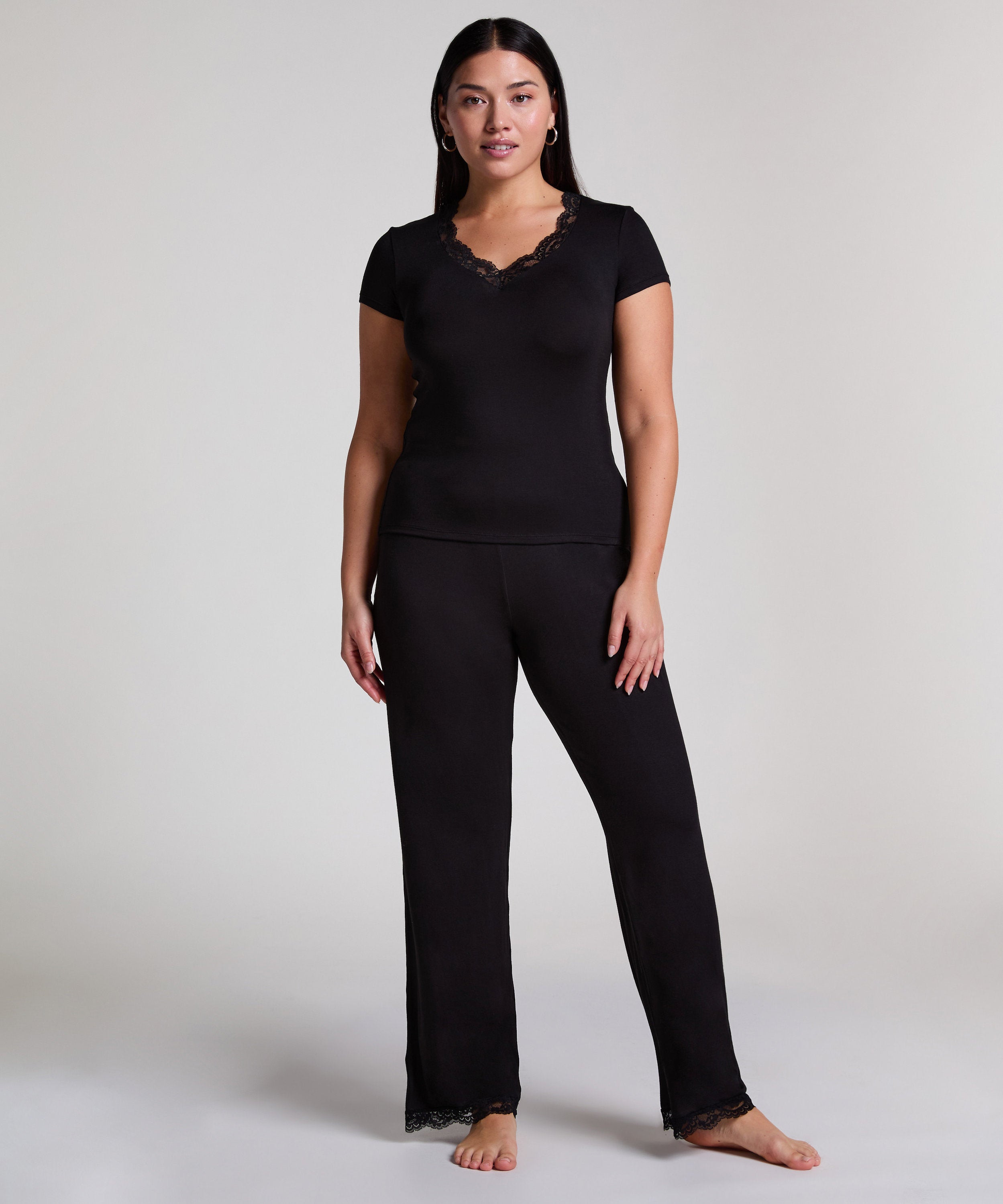 Hunkemoller_Pyjamaset Nanna_301483_Black_01