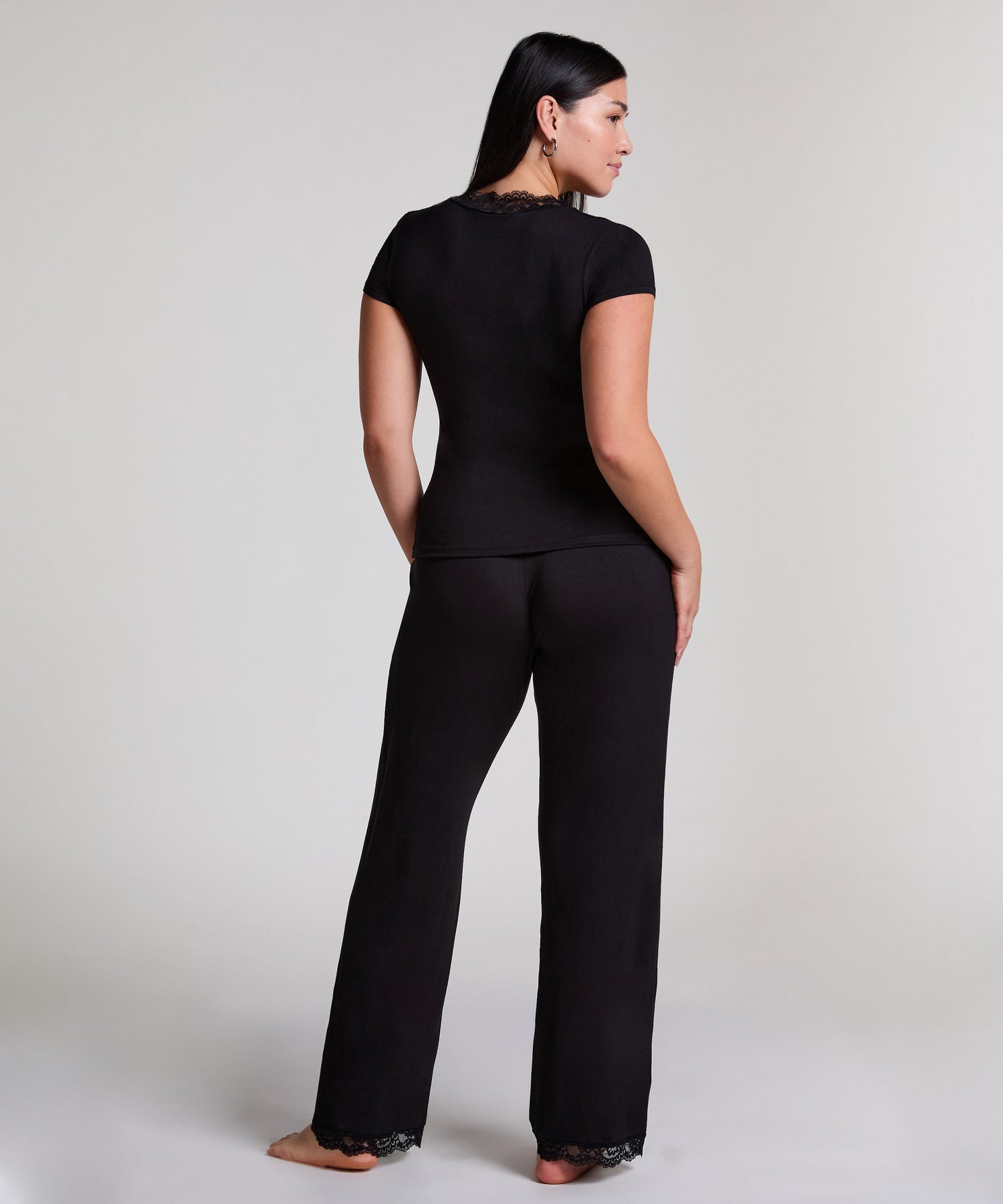 Hunkemoller_Pyjamaset Nanna_301483_Black_03