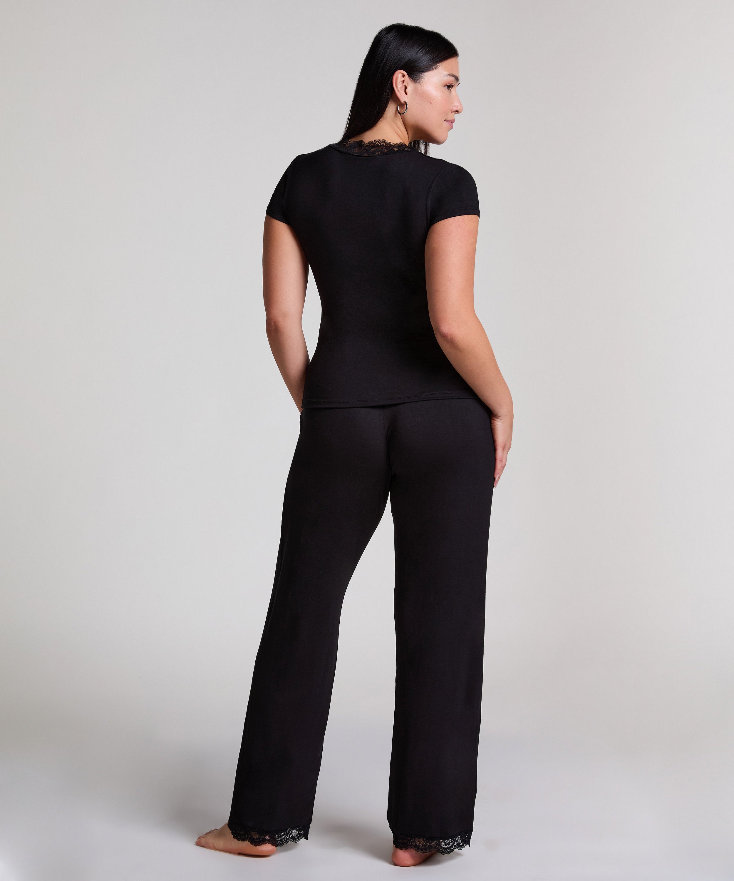 Hunkemoller_Pyjamaset Nanna_301483_Black_03