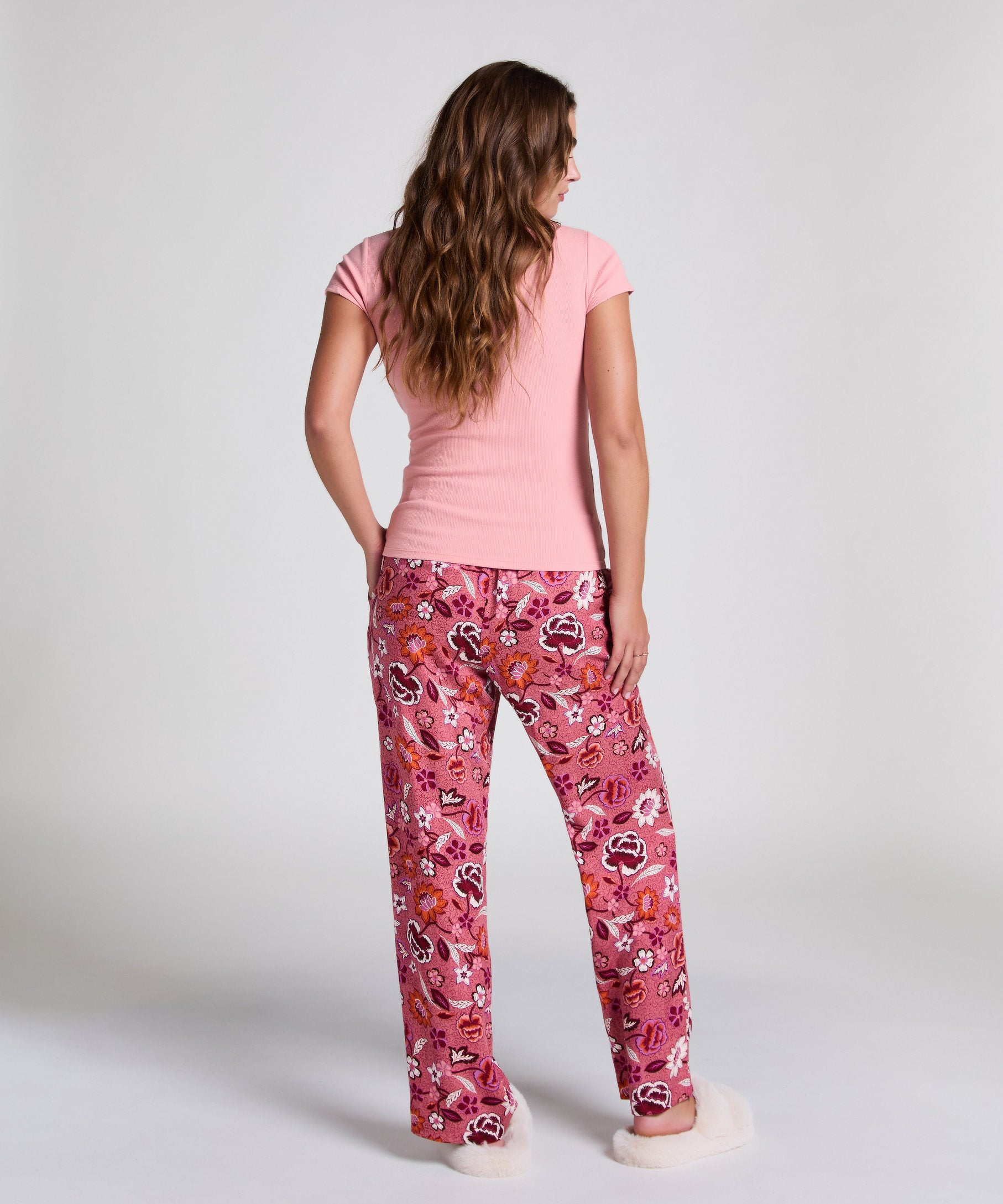 Hunkemoller_Henley Short Sleeved Pyjama Top_301512_Bridal Rose_04