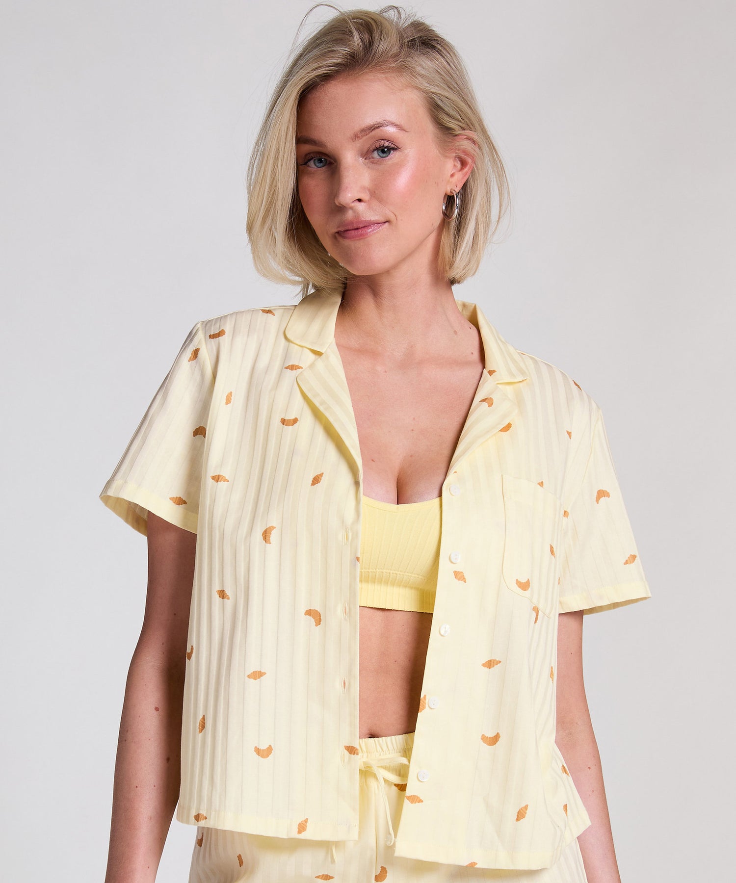 Hunkemoller_Jacket Cotton_301516_Hkm Yellow_01