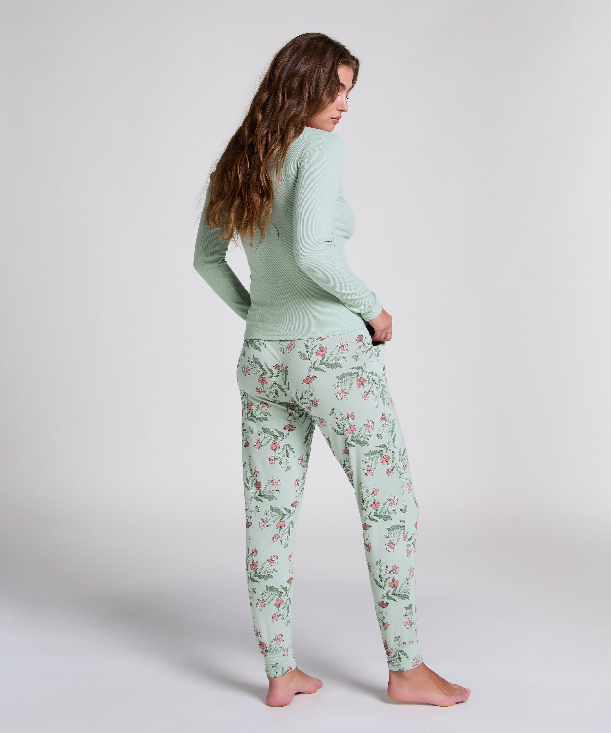 Hunkemoller_Long-Sleeved Pyjama Top_301522_Jadeite_04