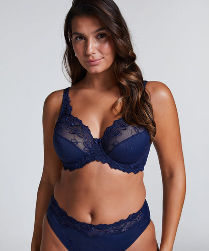 Hunkemoller_Peacoat_Diva Non-Padded Underwired Bra in Different Cup Sizes_301569_Peacoat_01