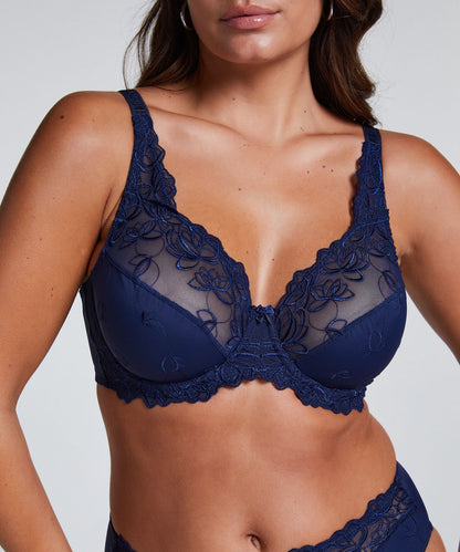 Hunkemoller_Peacoat_Diva Non-Padded Underwired Bra in Different Cup Sizes_301569_Peacoat_02