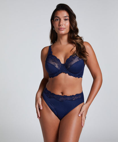 Hunkemoller_Peacoat_Diva Non-Padded Underwired Bra in Different Cup Sizes_301569_Peacoat_03