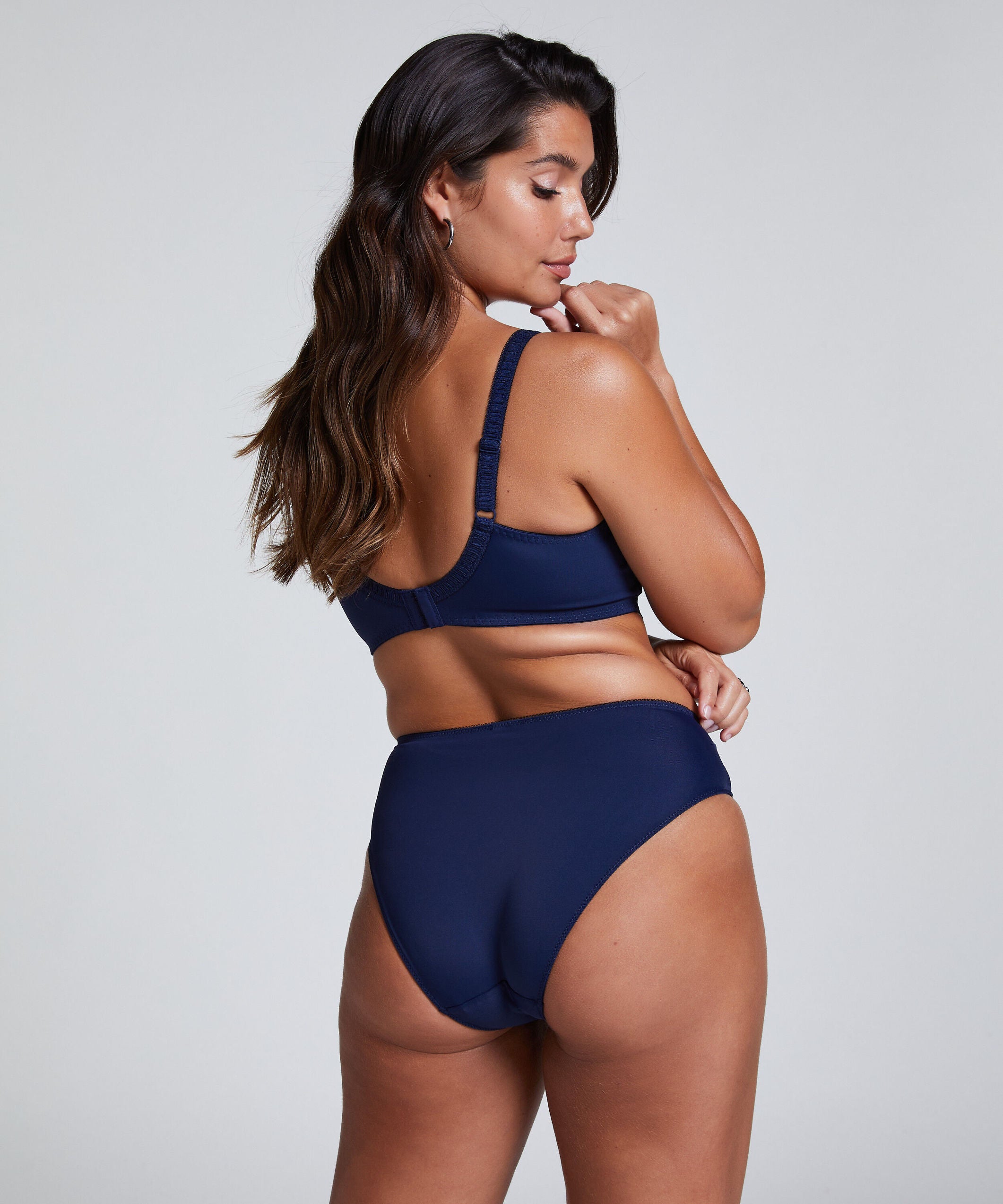 Hunkemoller_Peacoat_Diva High Knickers_301573_Peacoat_08