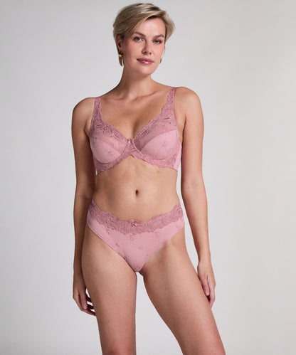 Hunkemoller_Lilas_Diva Non-Padded Underwired Bra in Different Cup Sizes_301837_Lilas_03
