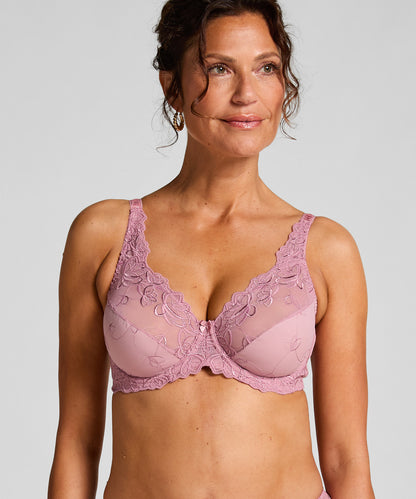 Hunkemoller_Lilas_Diva Non-Padded Underwired Bra in Different Cup Sizes_301837_Lilas_07