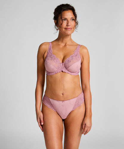 Hunkemoller_Lilas_Diva Non-Padded Underwired Bra in Different Cup Sizes_301837_Lilas_09