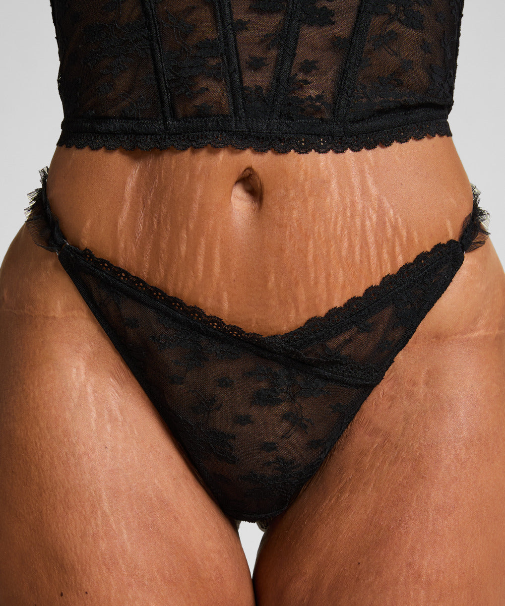 Hunkemoller_Caviar_Darcy Thong_302365_Caviar_02