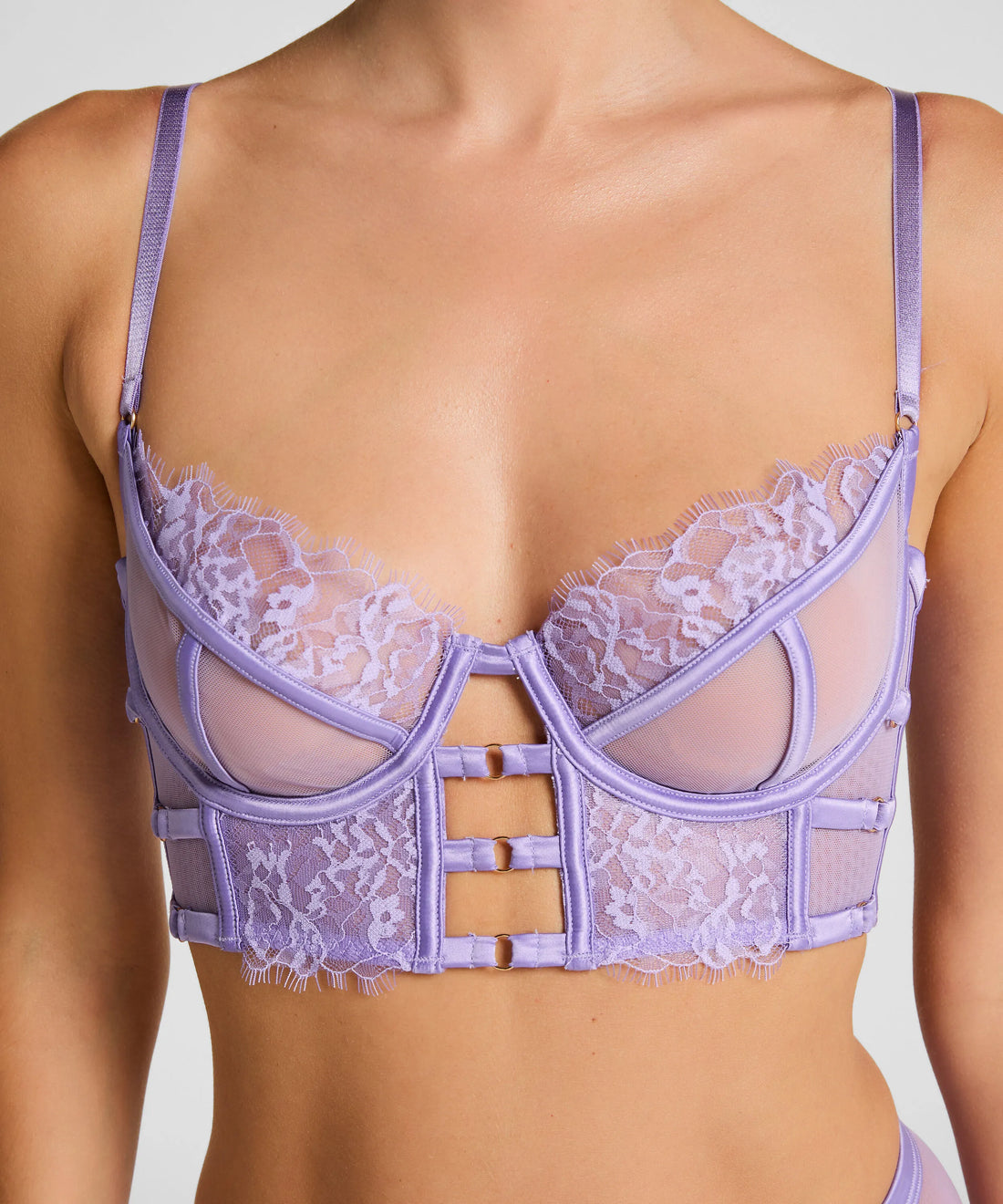 Hunkemoller_Purple_Nienke Non-Padded Underwired Longline Bra in Different Cup Sizes_302369_Bougainvillea_02