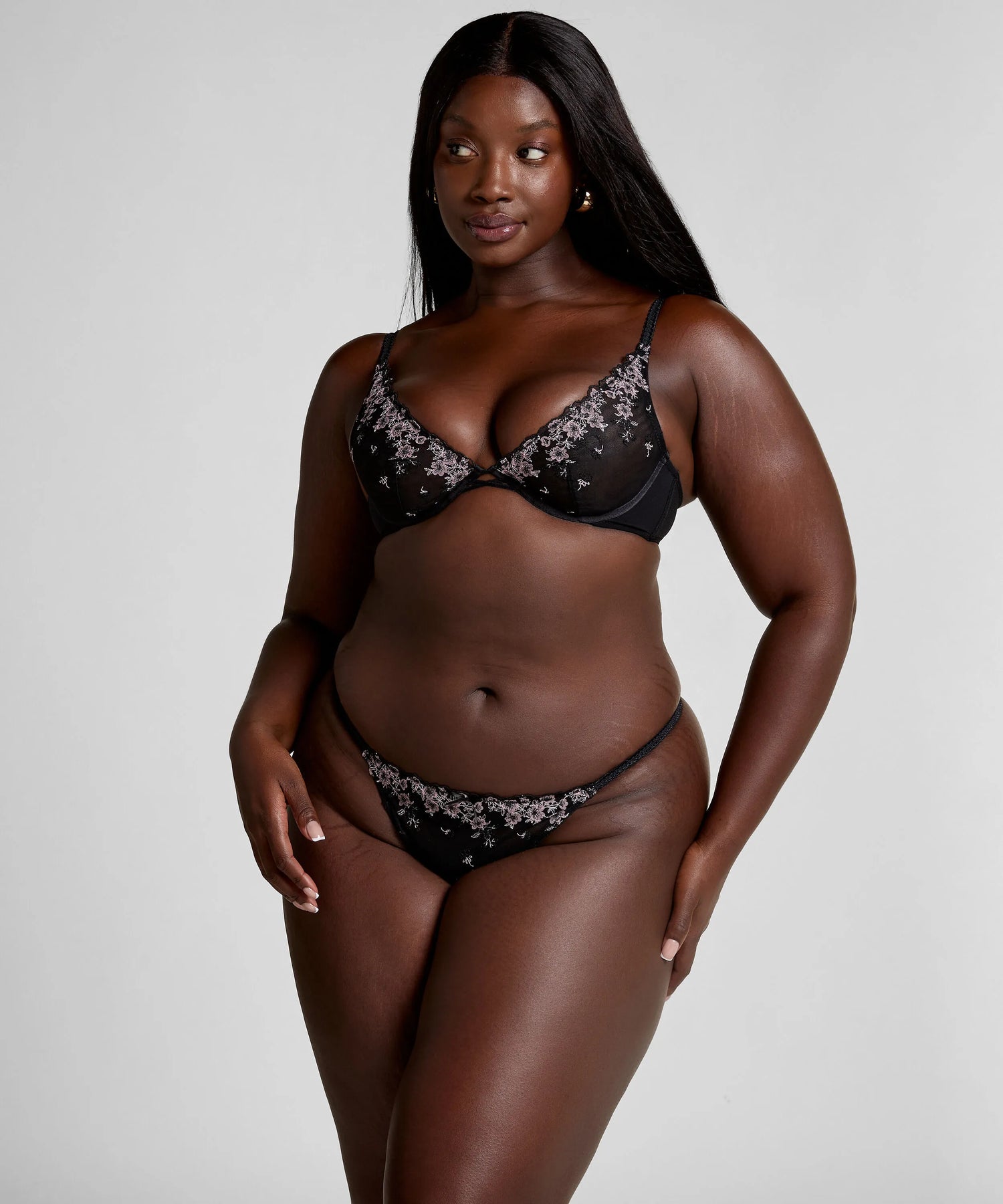 Hunkemoller_Black_Chloe Brazilian_302418_Caviar_04