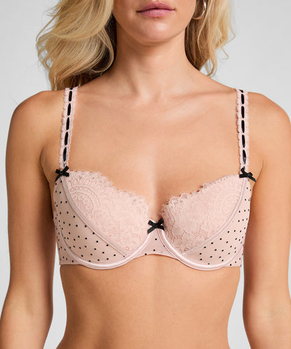 Hunkemoller_Rose Smoke_Dorothy Padded Underwired Bra in Different Cup Sizes_302544_Rose Smoke_02