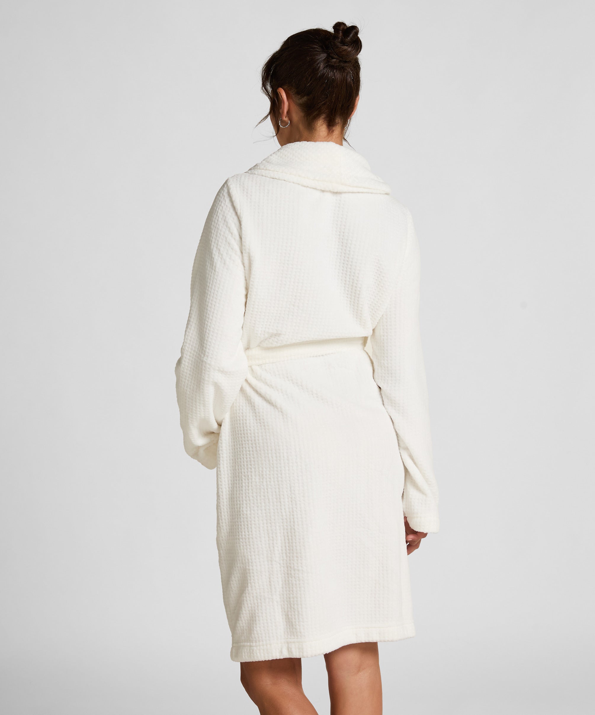 Hunkemoller_White_Fleece Bathrobe_302692_White_03