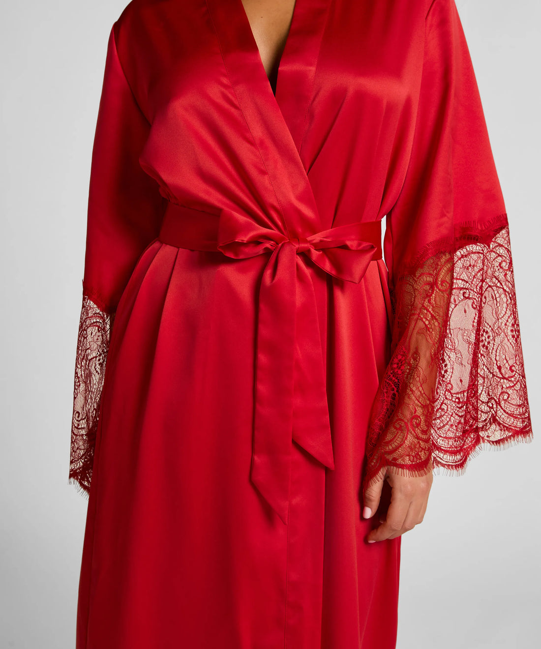 Hunkemoller_Red_Kimono Long Satin Lace_302694_Chili Pepper_02