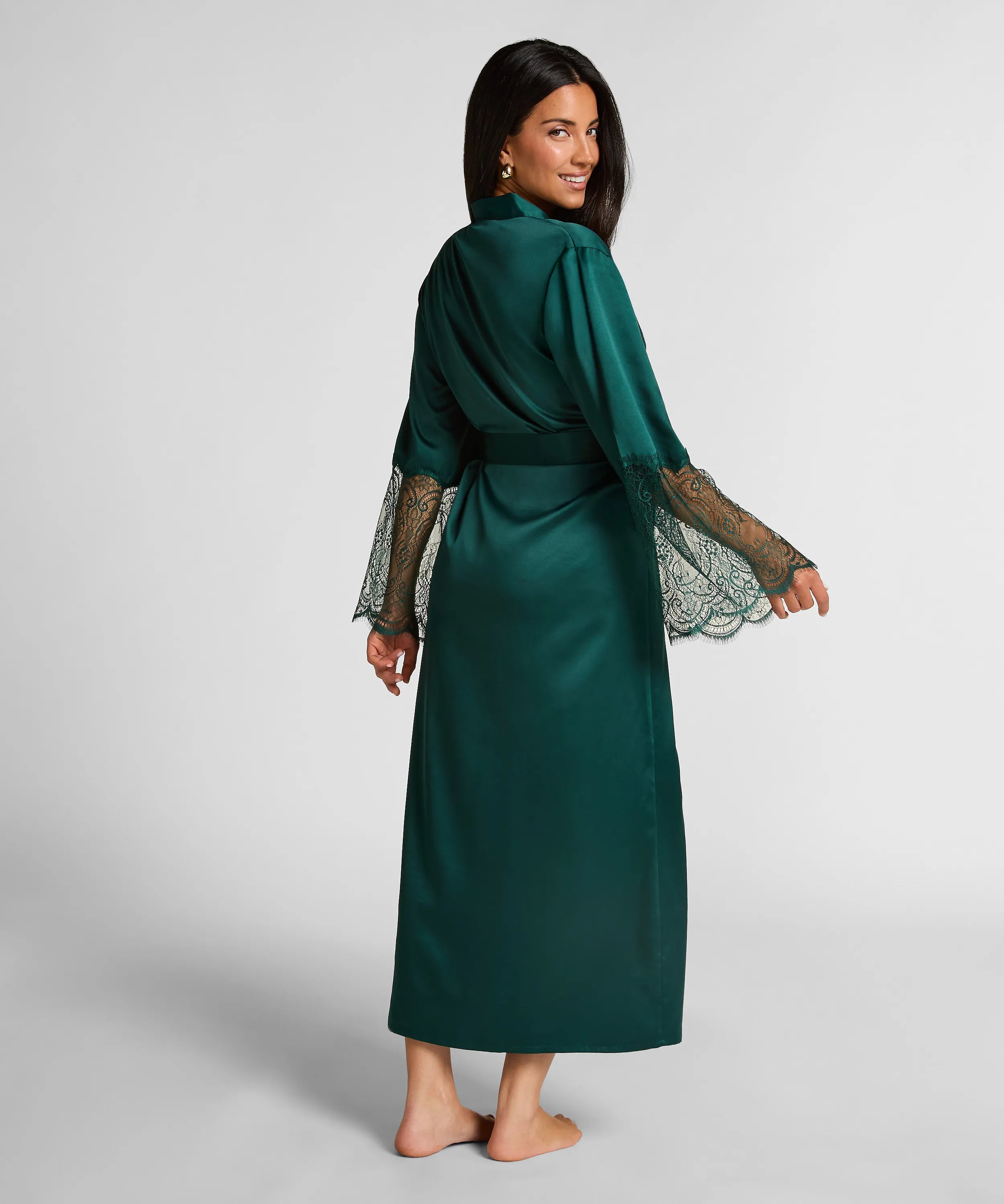 Hunkemoller_Green_Kimono Long Satin Lace_302695_Ponderosa Pine_03