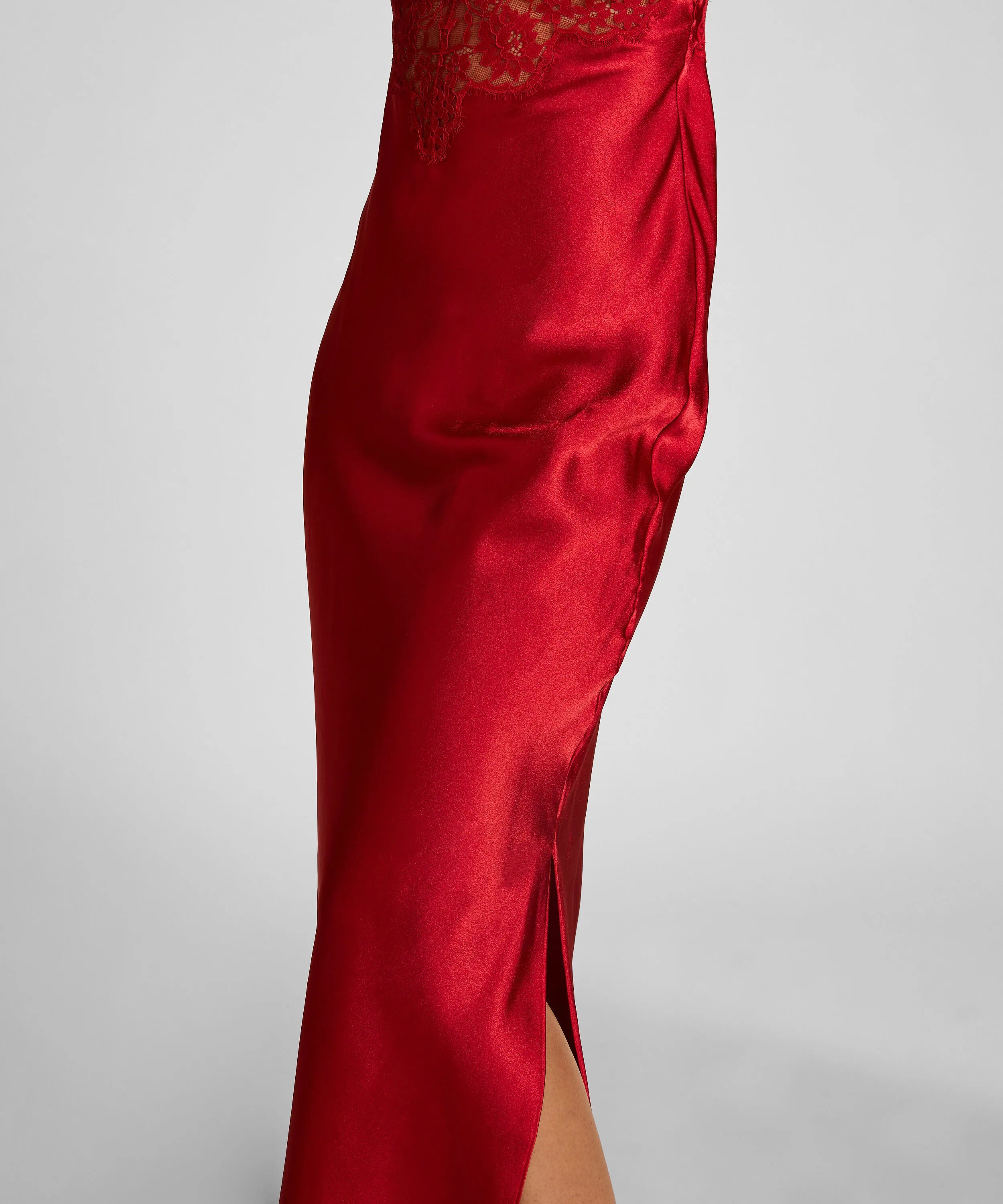 Hunkemoller_Red_Mya Slipdress_302696_Chili Pepper_03