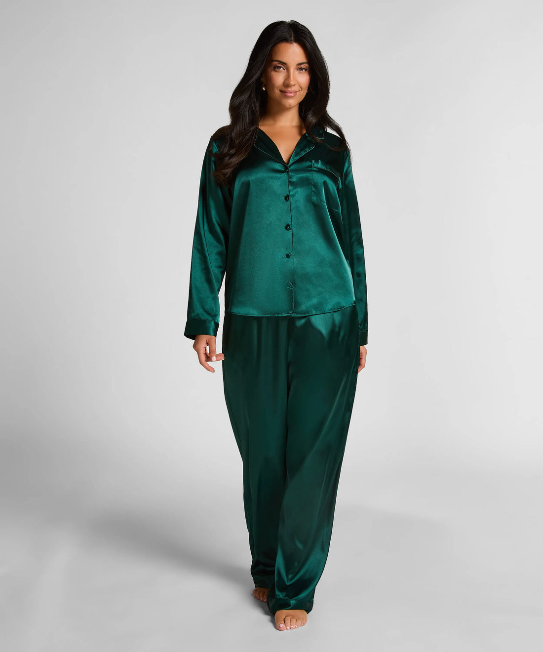 Hunkemoller_Green_Pyjamaset Satin_302698_Ponderosa Pine_01