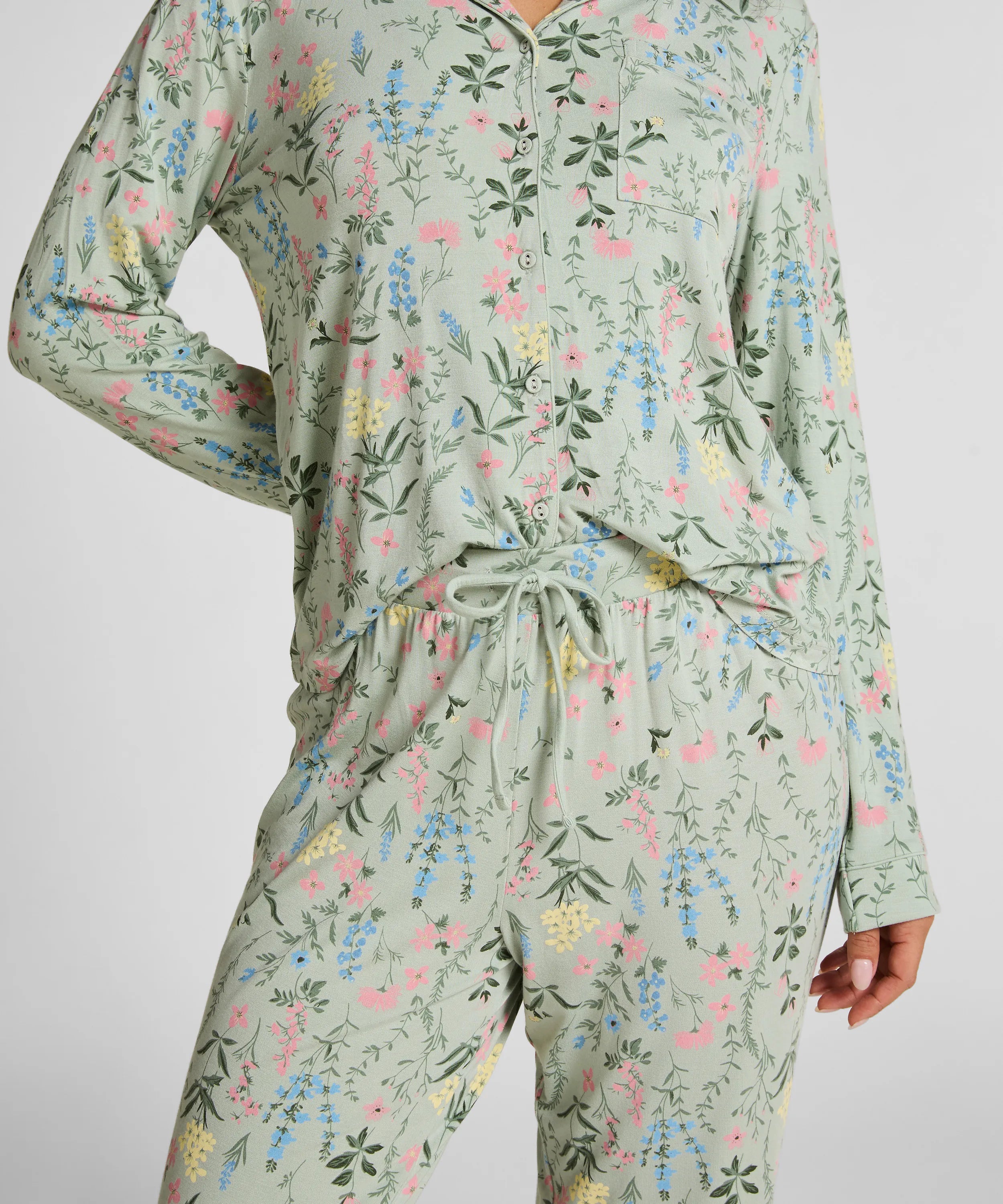 Hunkemoller_Green_Pyjama Jacket Jersey_302700_HKM Green_02