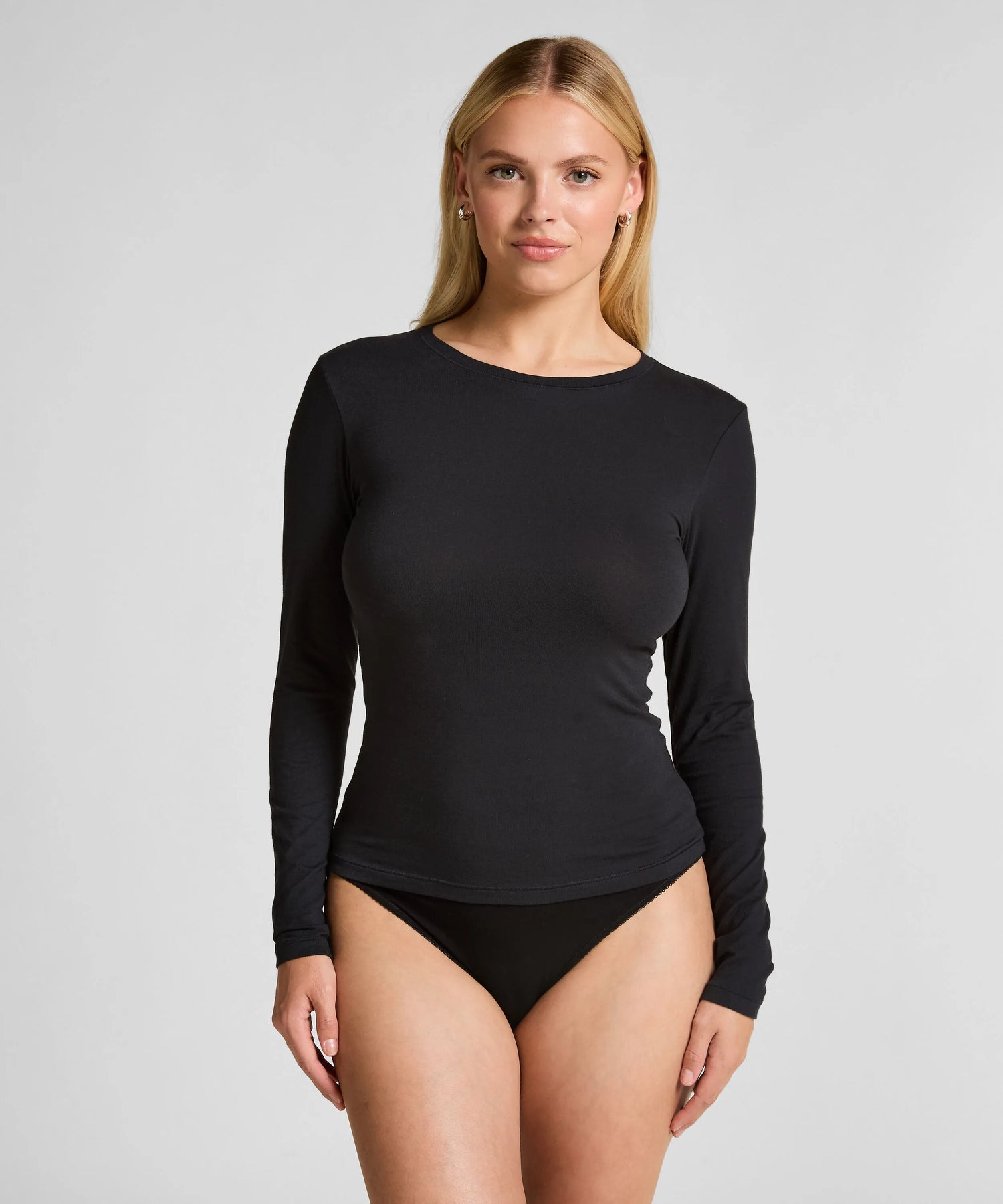 Hunkemoller_Black_Longsleeved Shirt from Soft Cotton_302729_Black_03
