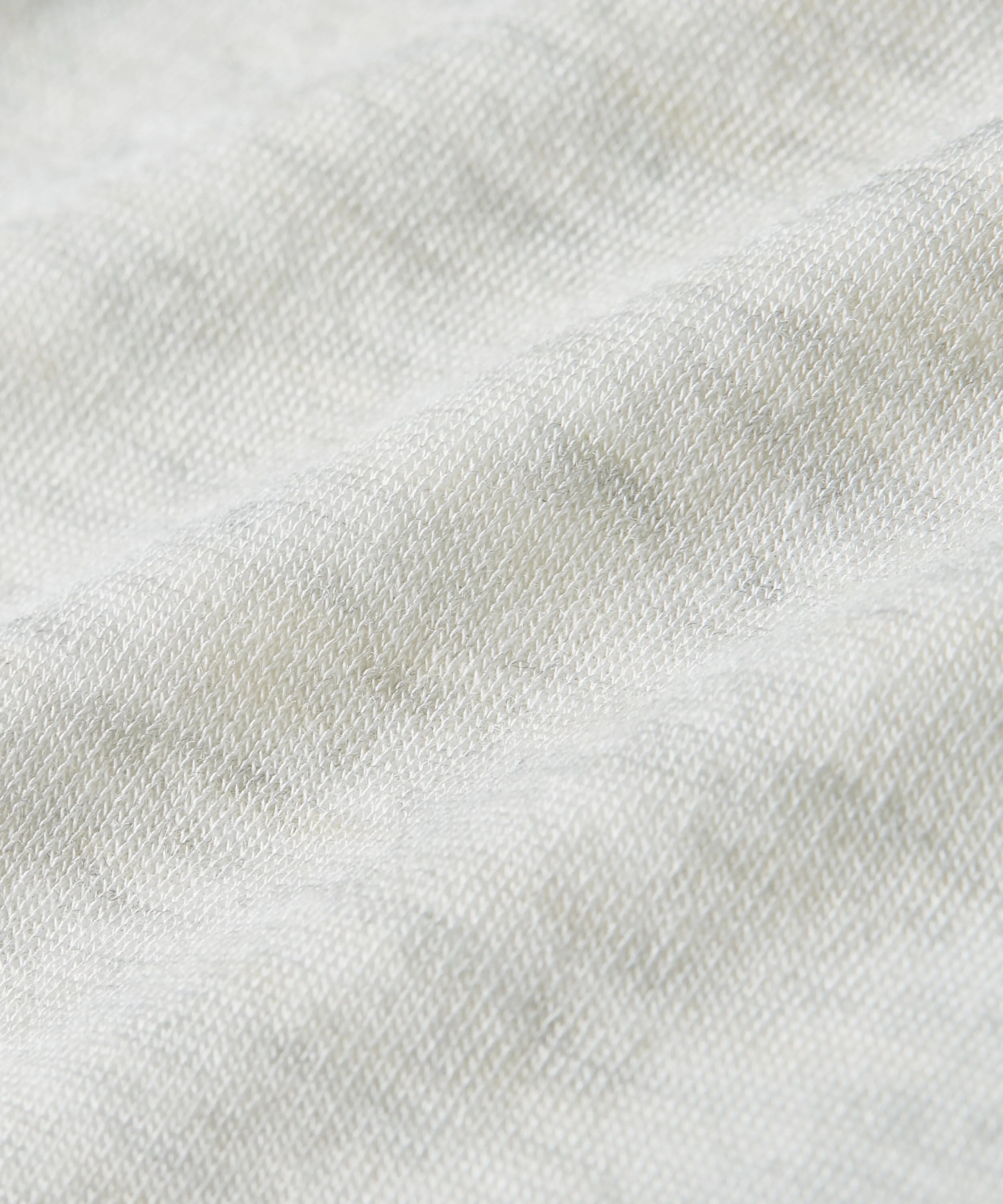 Hunkemoller_Gray_super soft Boatneck shirt with Cashmere_302733_Soft Grey Melange_10