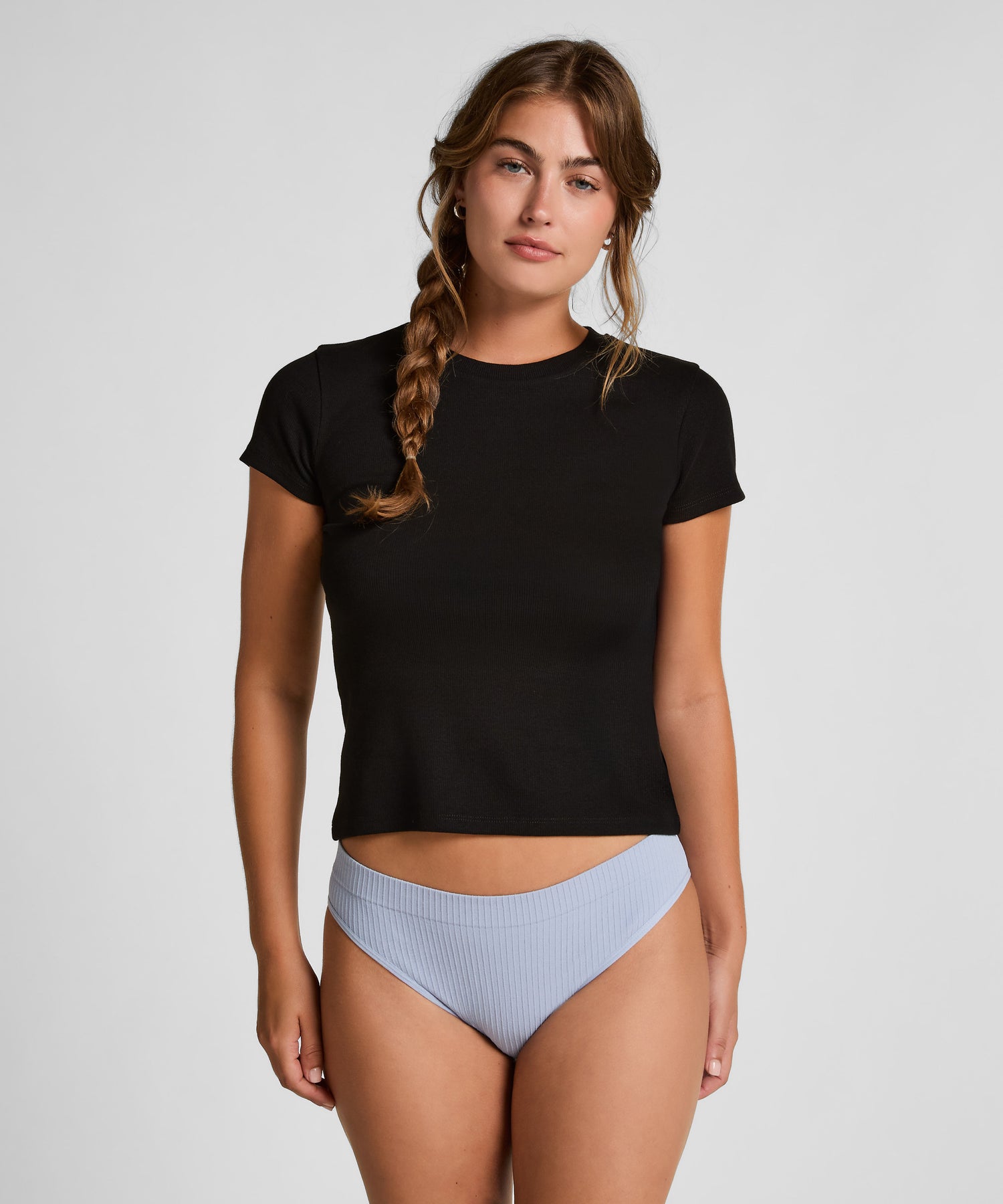 Hunkemoller_Black_Ribbed Crew Neck Short-Sleeved Pyjama Top_302868_Black_03