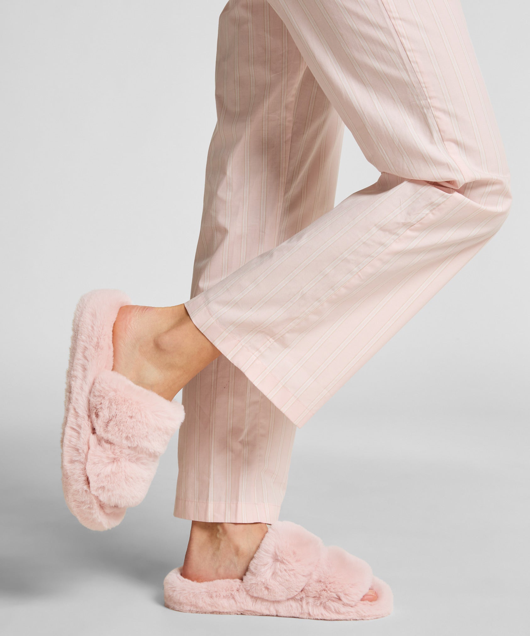 Hunkemoller_Primrose Pink_Double Strap Lady Slippers_302887_Primrose Pink_03