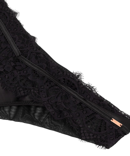 Hunkemoller_Caviar_Zoe Brazilian_303111_Caviar_04