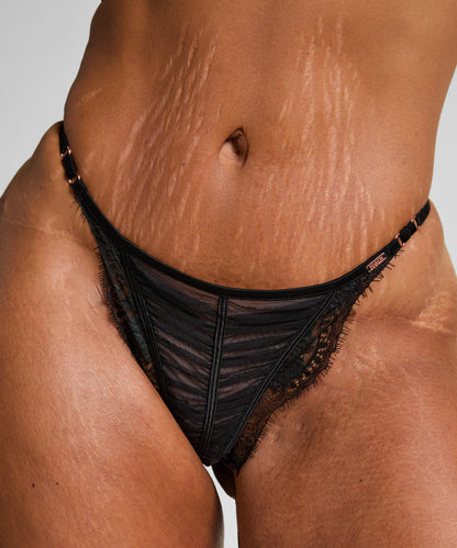 Hunkemoller_Caviar_Cynthia Highleg Tanga_303120_Caviar_02