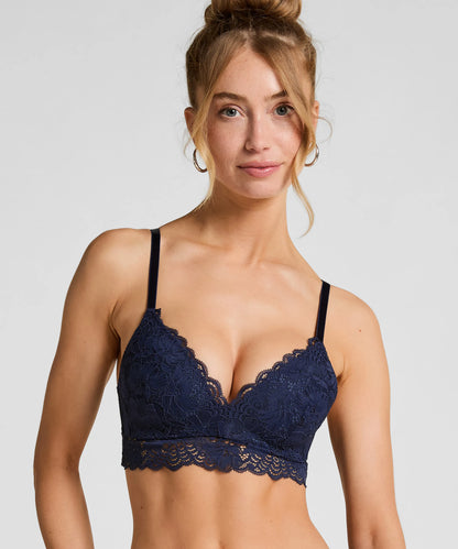 Hunkemoller_Blue_Andrea Padded Non-Wired Bra in Different Cup Sizes_303144_Peacoat_01