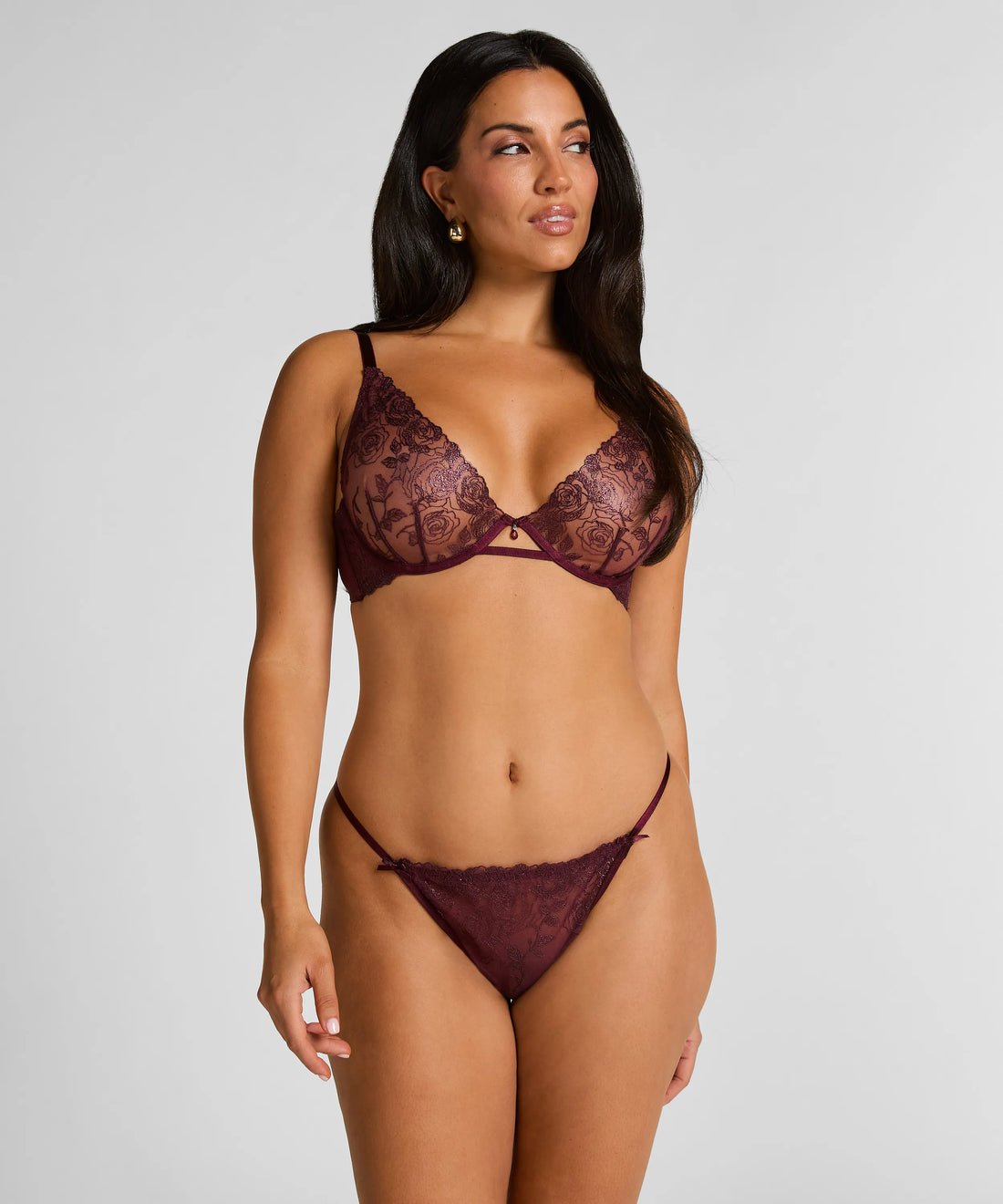 Hunkemoller_Purple_Hollie Highleg Thong_303221_Fig_01